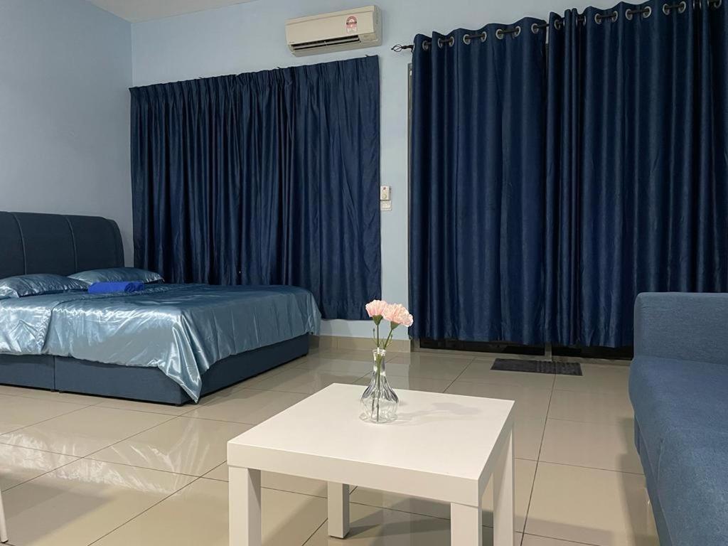 Cozy Studio Unit,Cyberjaya,Wifi, Netflix,Free Parking Apartment Exterior photo